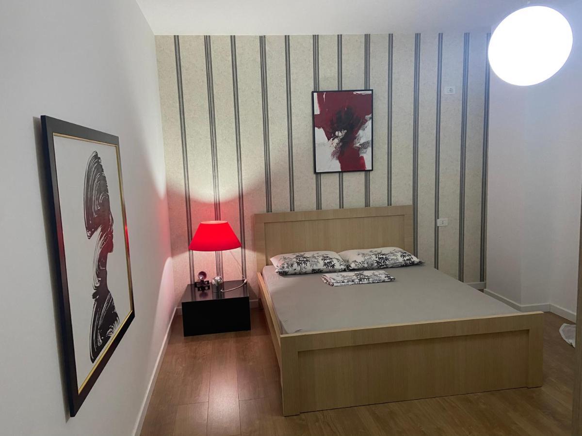 Mb Luxury Apartments Tirana Eksteriør billede